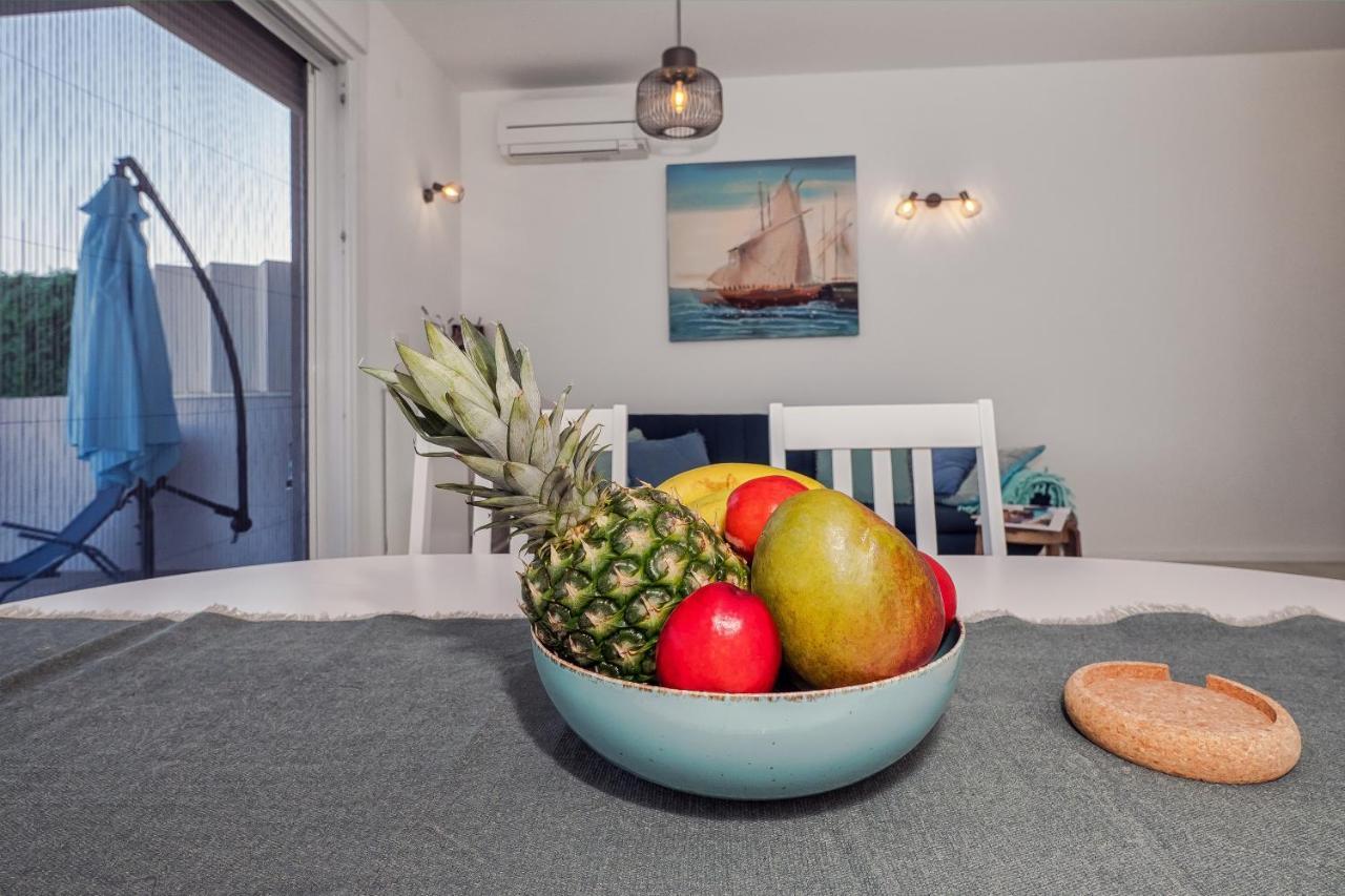 Sea View With Garden Apartment Joshua Split Exterior photo